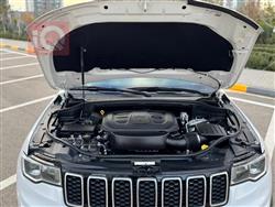 جیپ گراند شیرۆکی